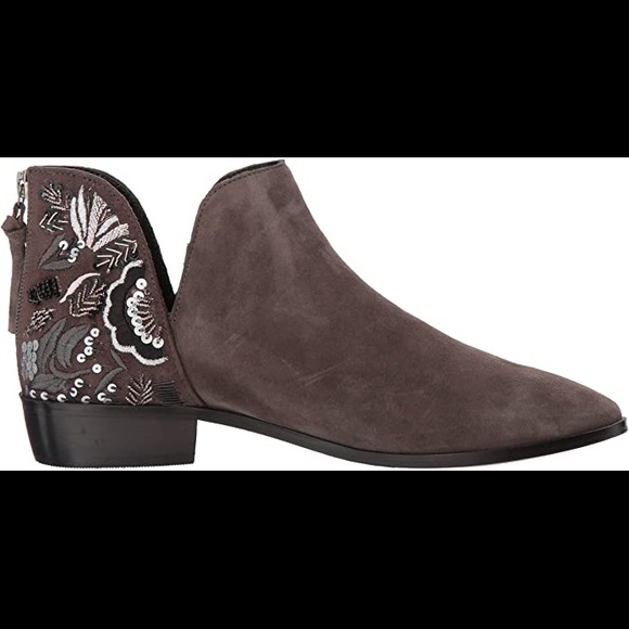 NWT Kenneth Cole suede boot w/ankle embellishment - Picture 1 of 13